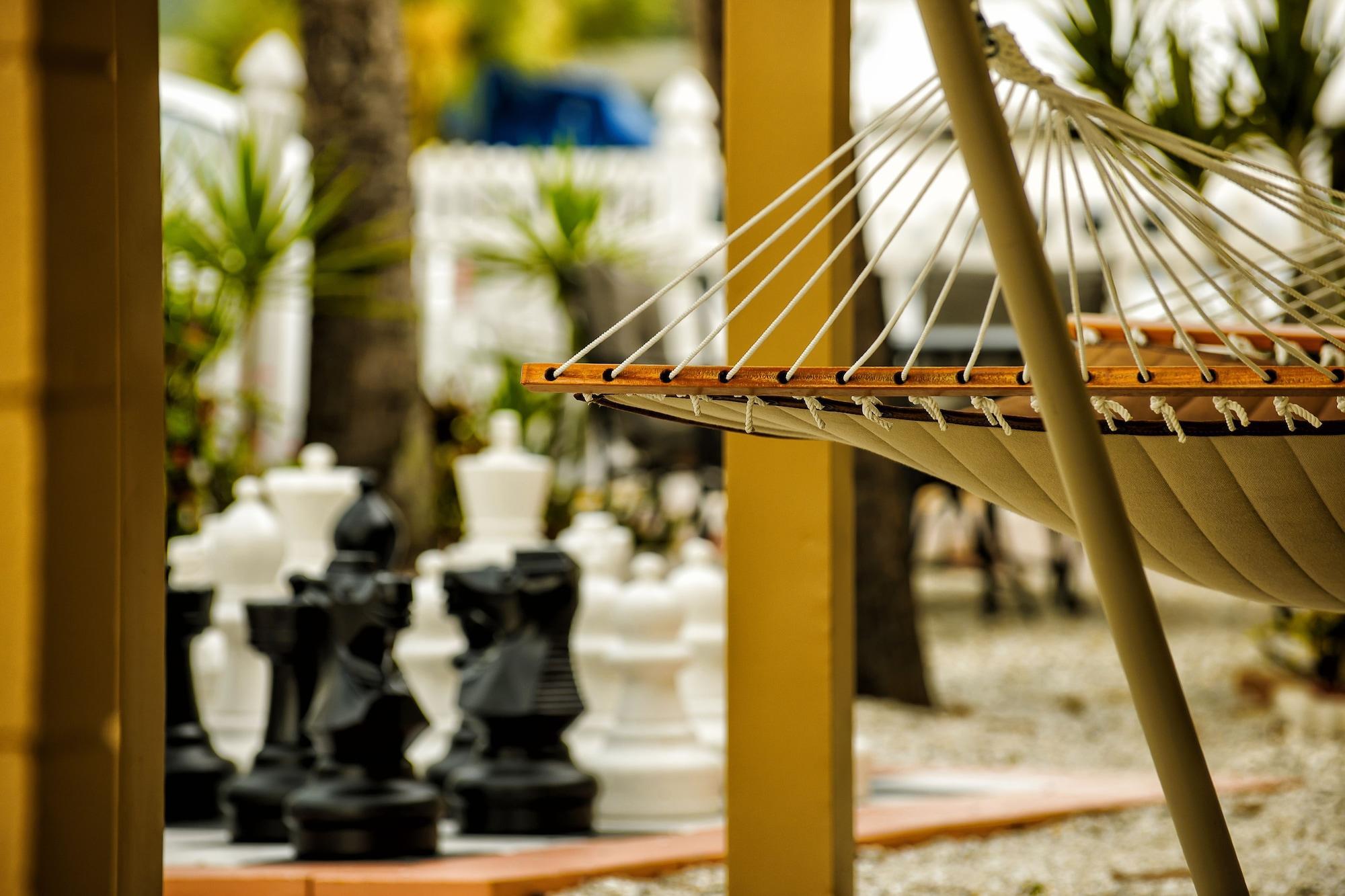 image-housing-carousel