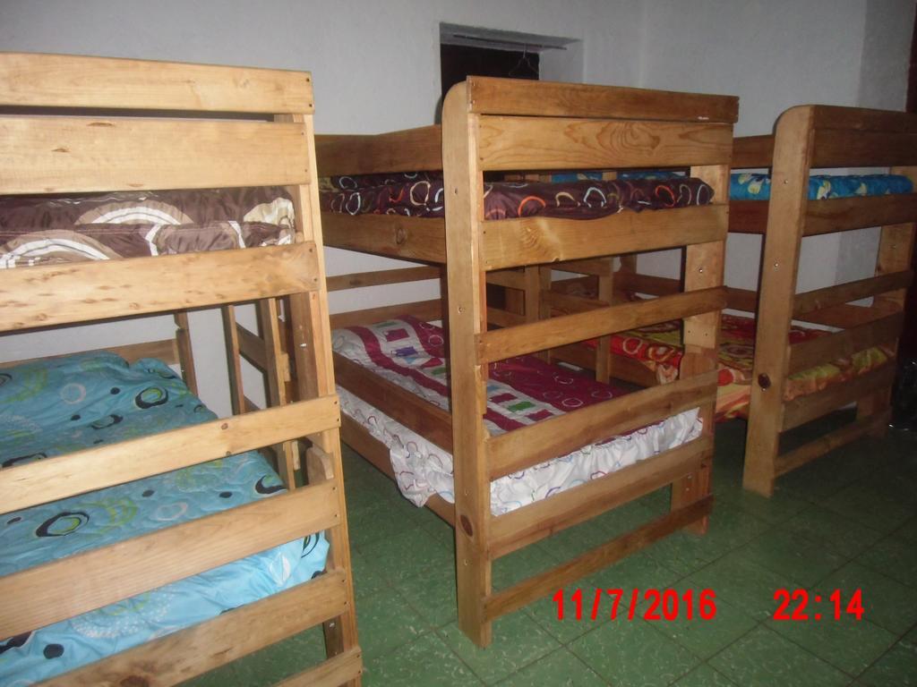 image-housing-carousel