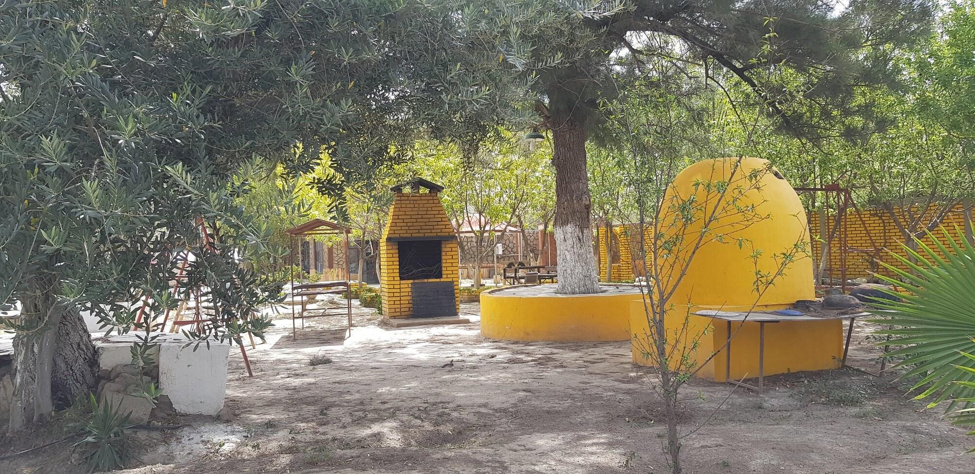 image-housing-carousel