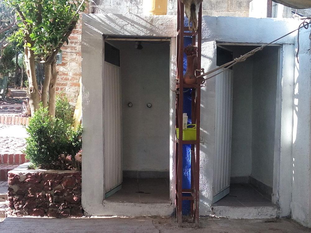 image-housing-carousel