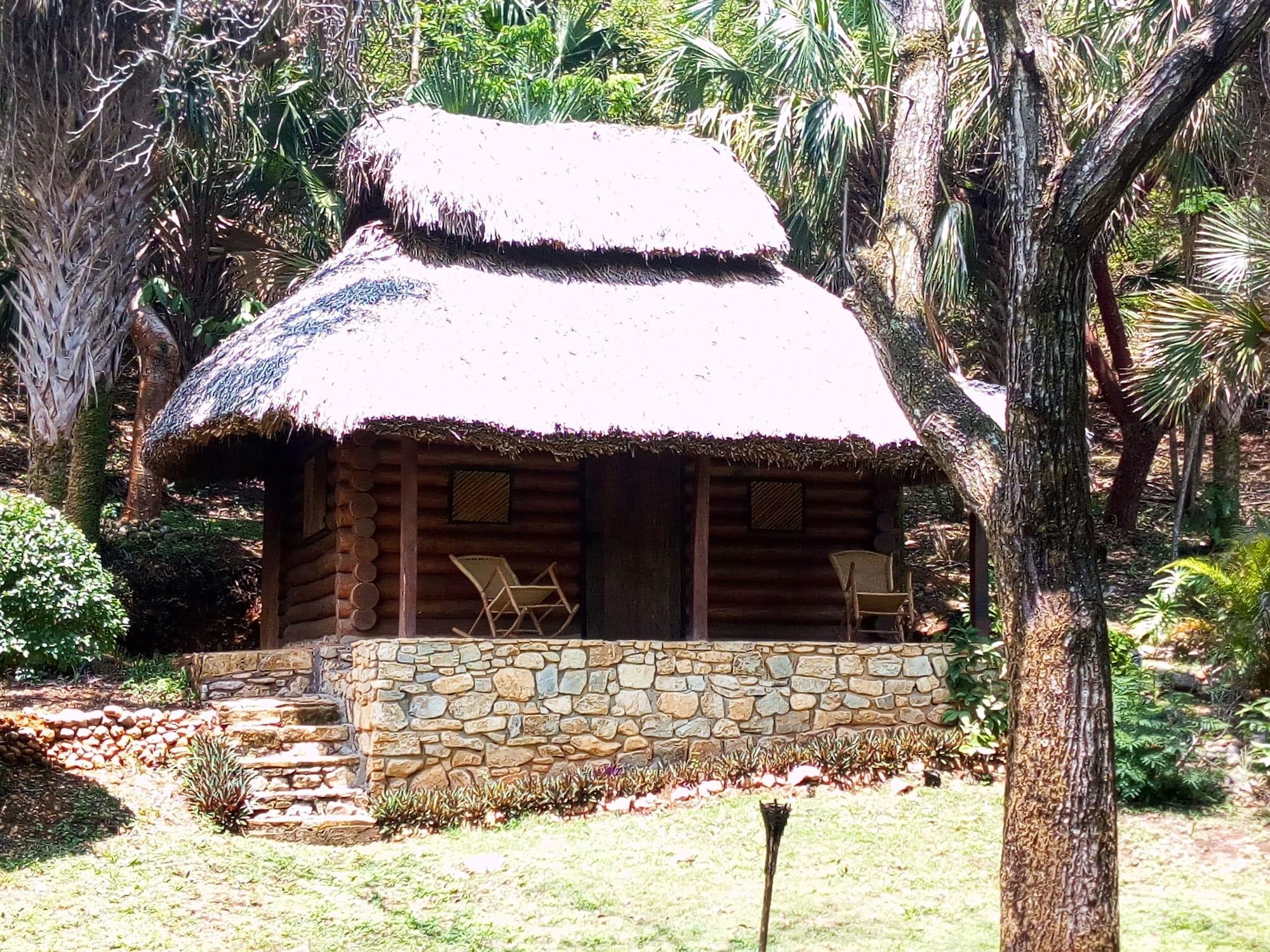 image-housing-carousel