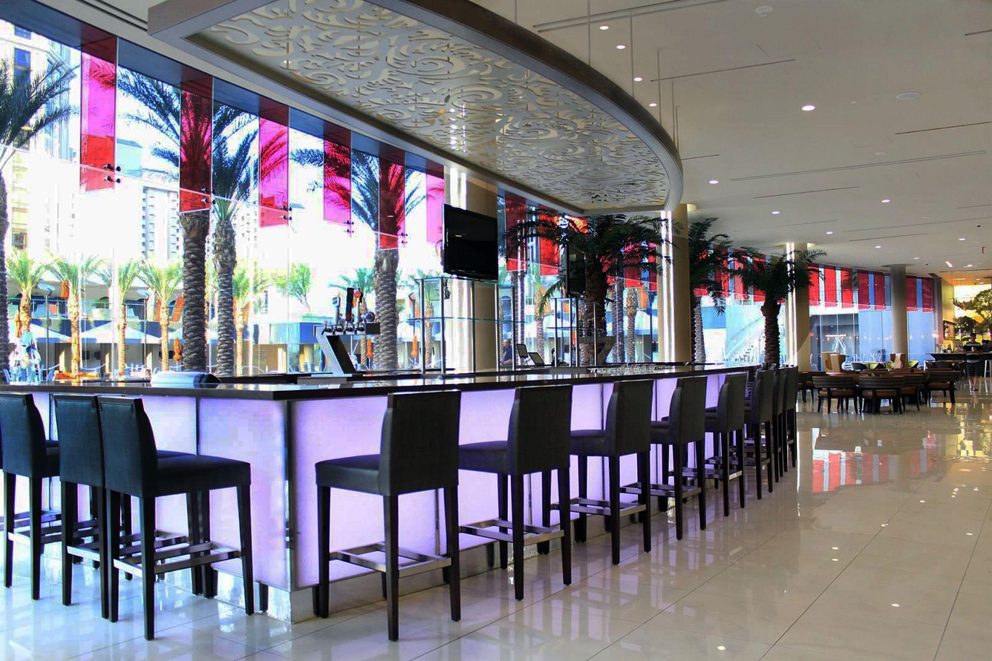 image-housing-carousel