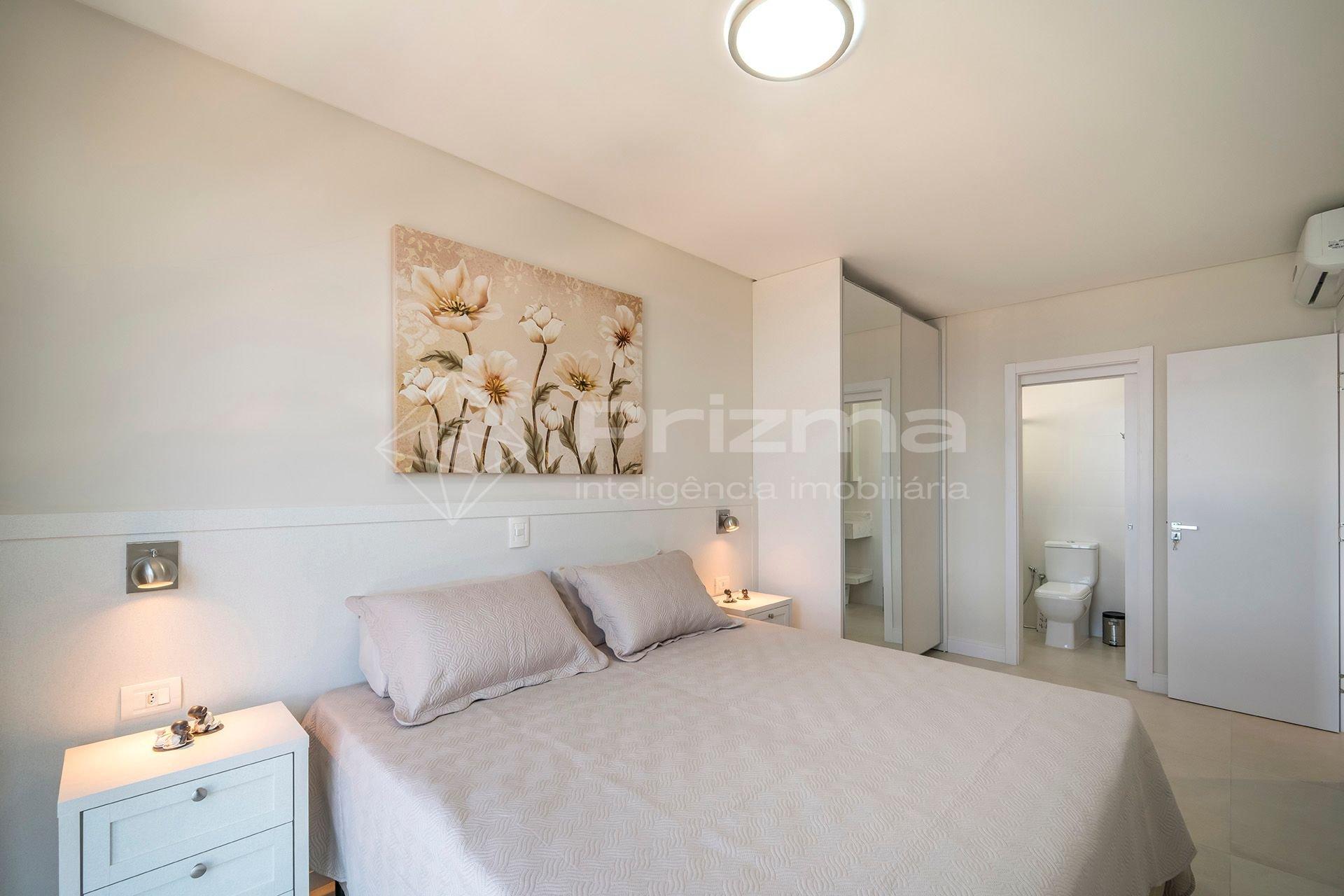 image-housing-carousel