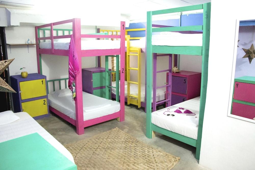 image-housing-carousel