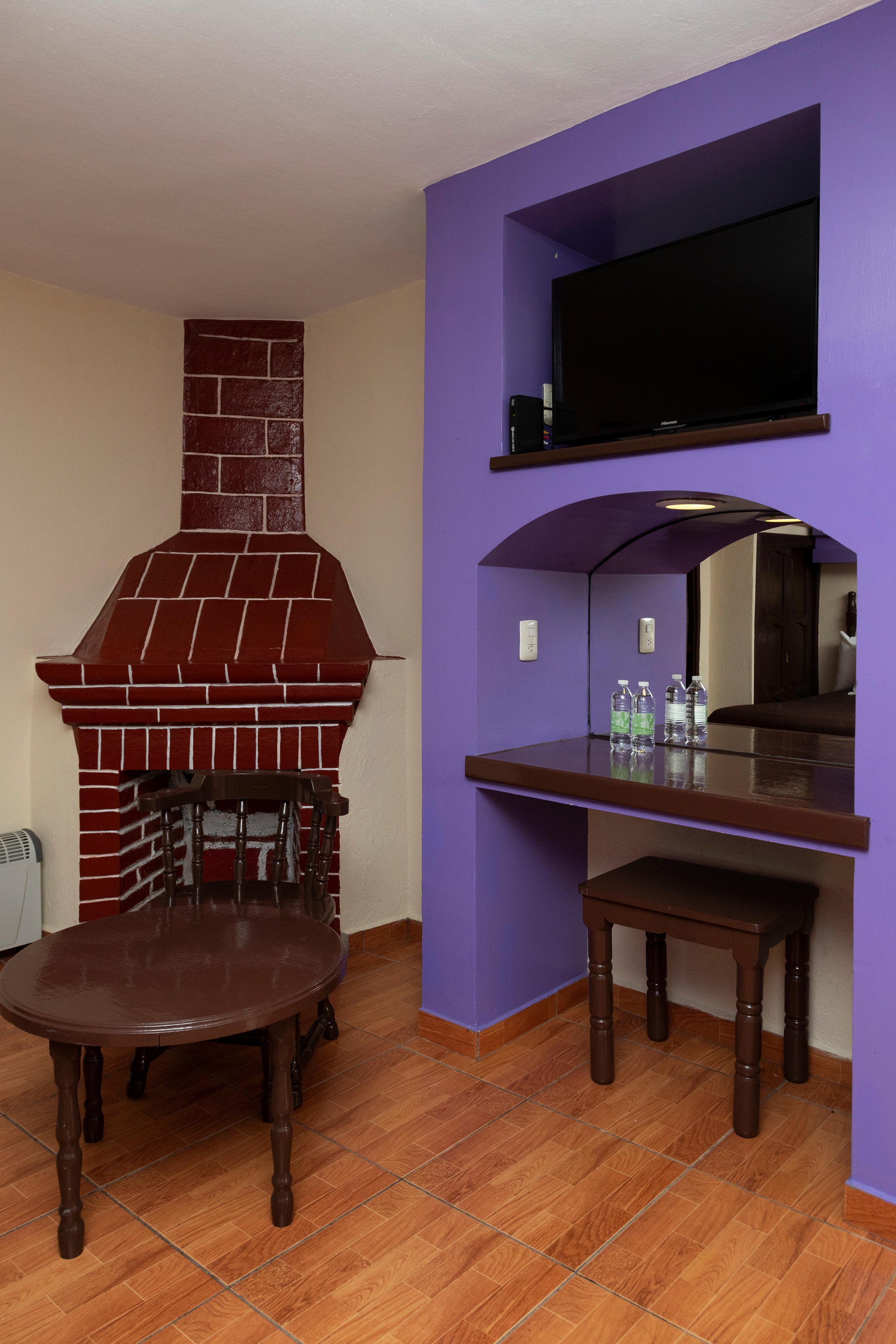 image-housing-carousel