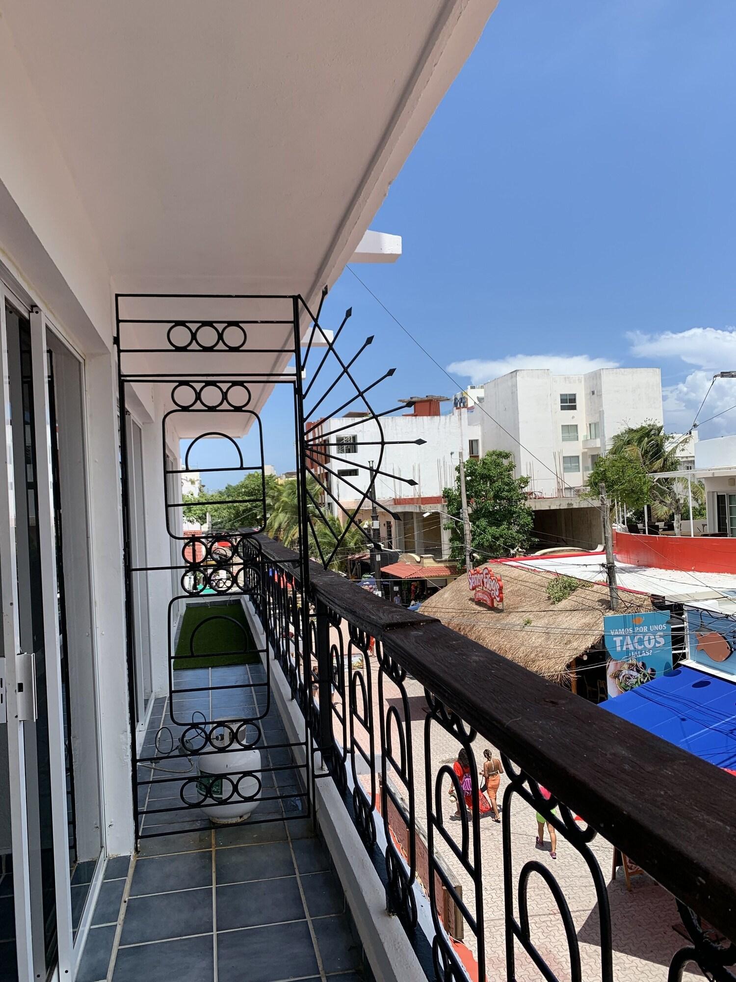 image-housing-carousel