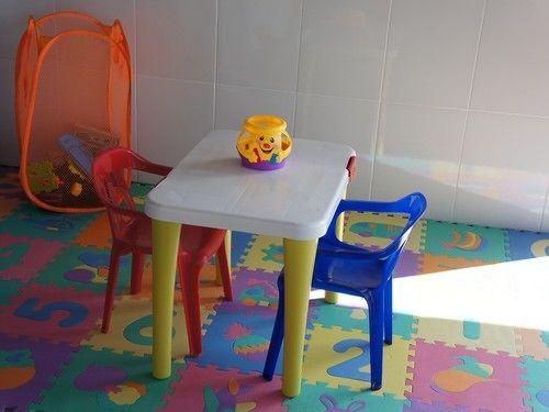 image-housing-carousel