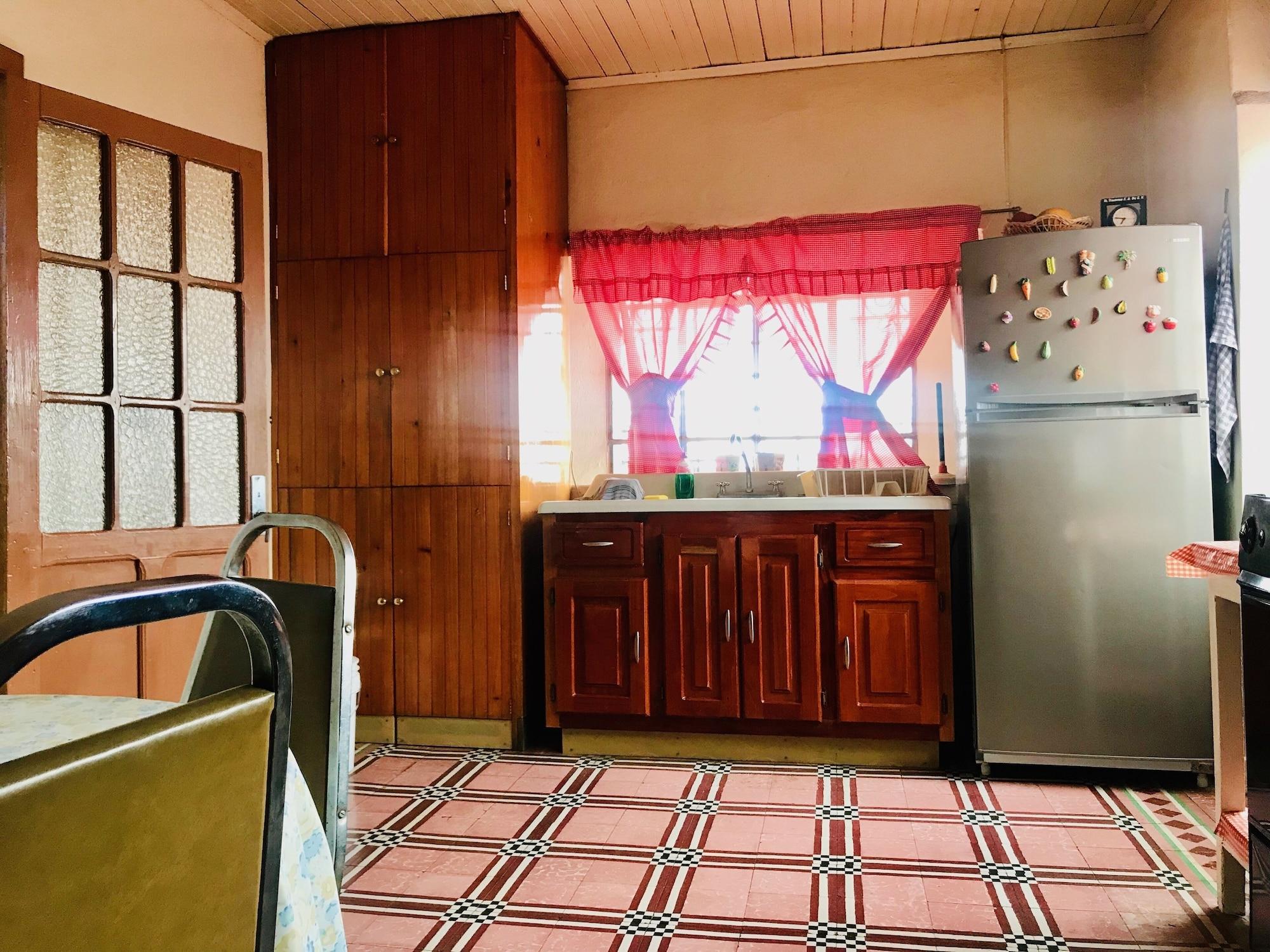image-housing-carousel