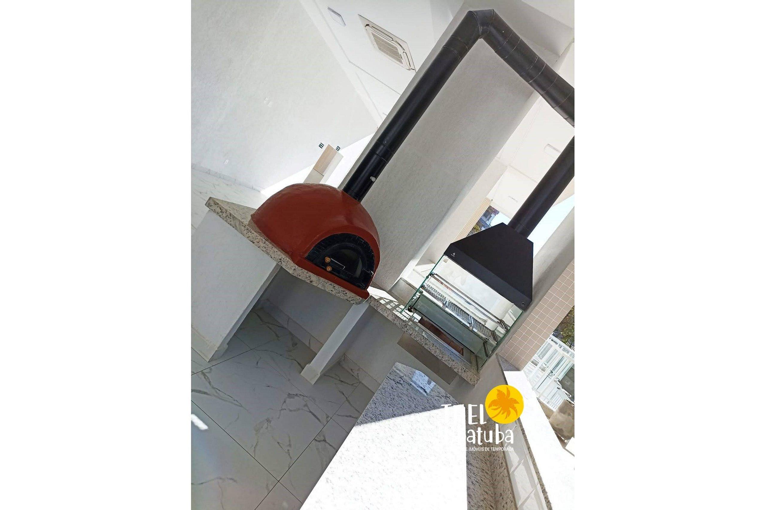 image-housing-carousel