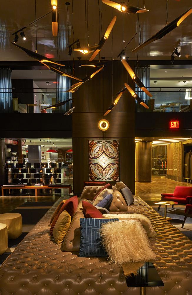 image-housing-carousel