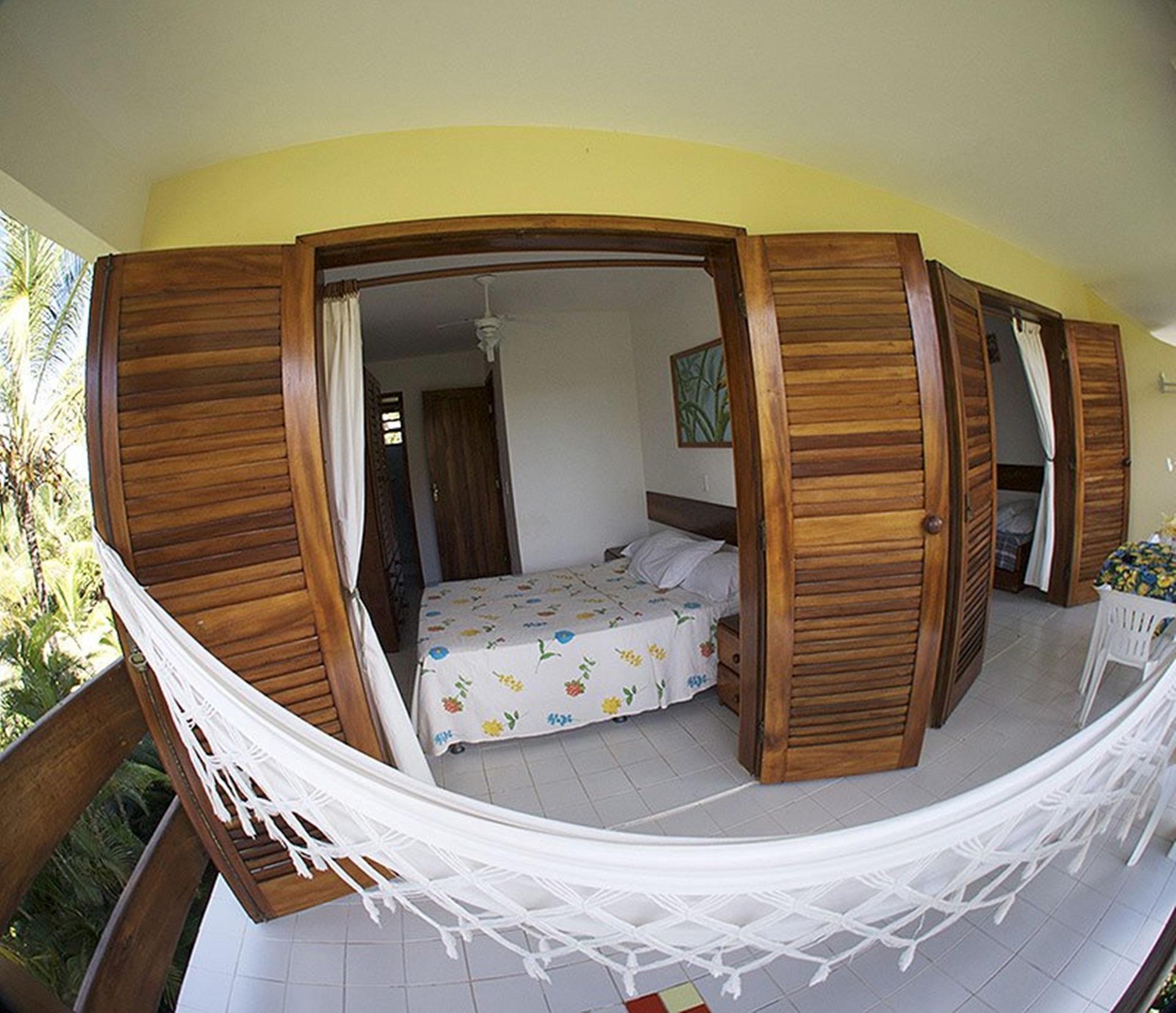 image-housing-carousel