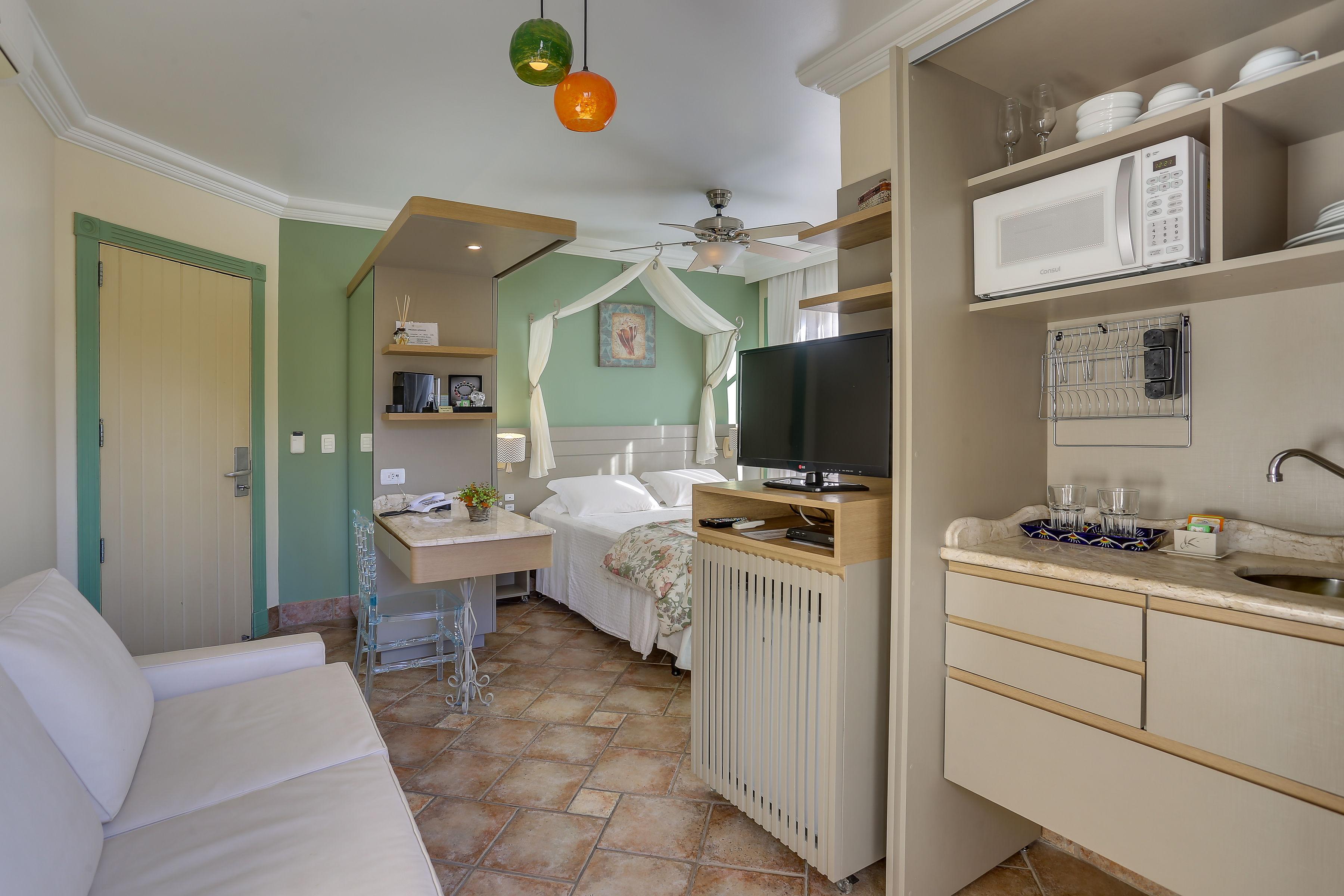 image-housing-carousel