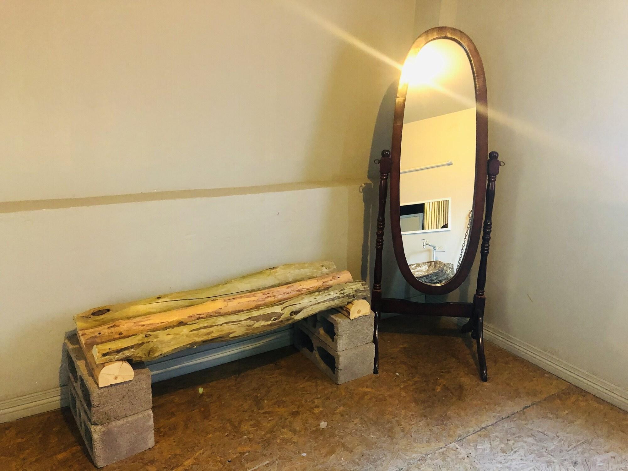image-housing-carousel