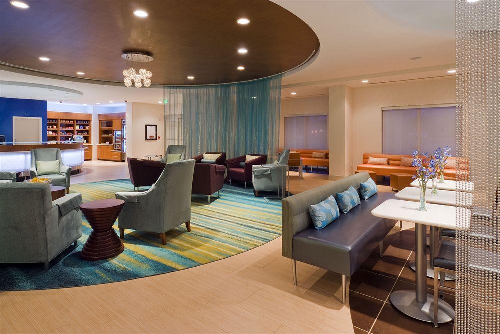image-housing-carousel