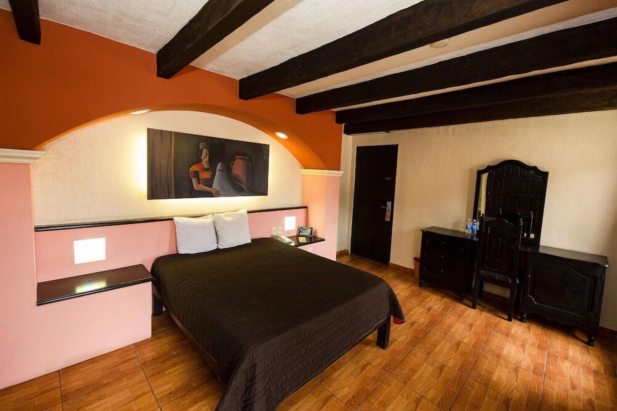 Hotel  Catedral 5