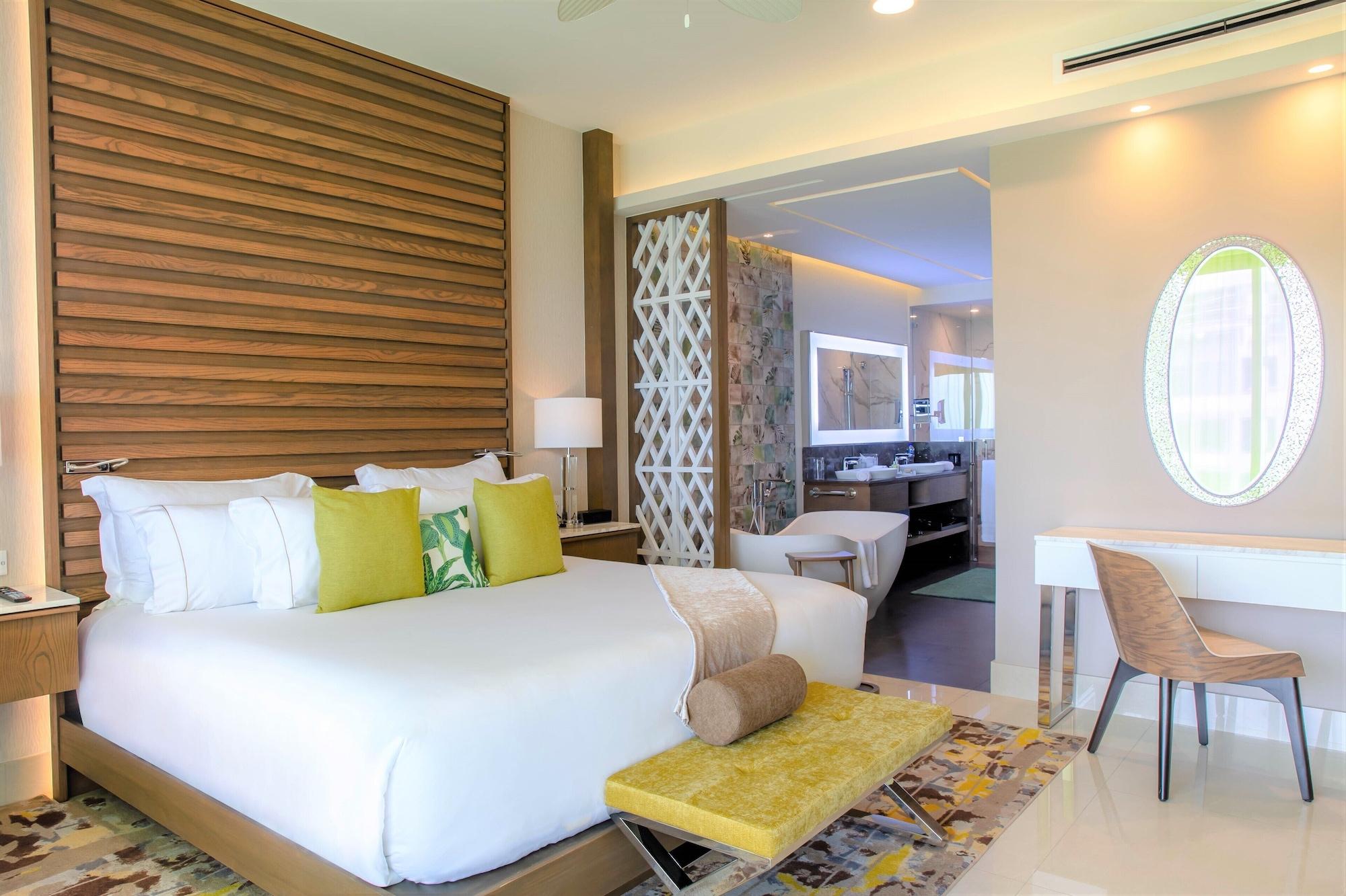 One Bedroom Suite + $80 Daily Resort Credit