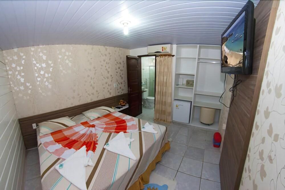 image-housing-carousel