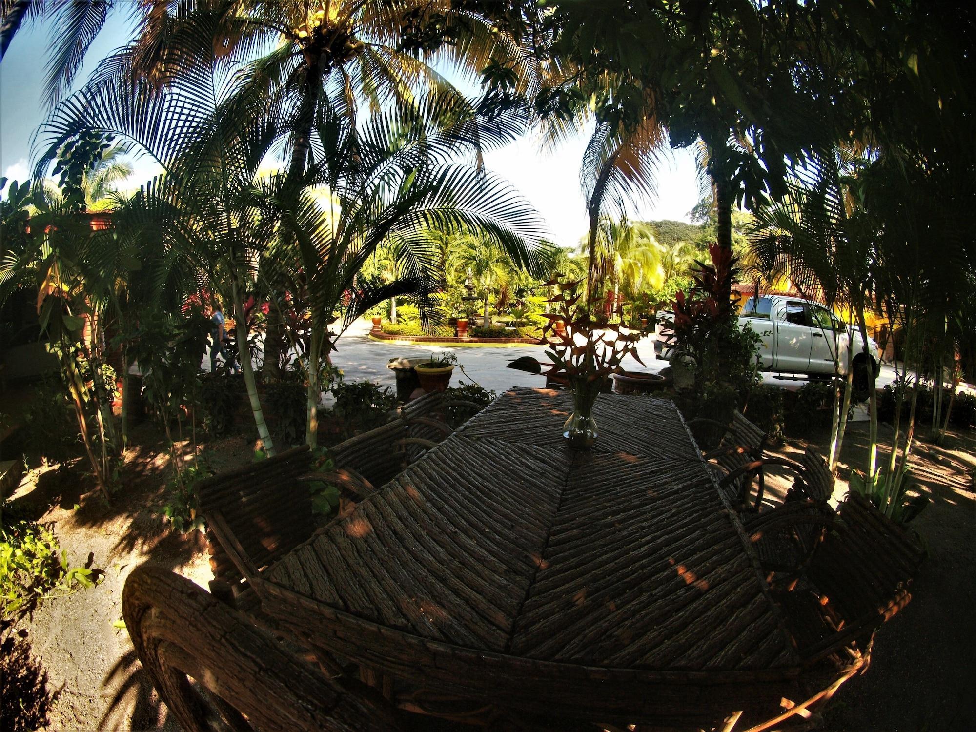 image-housing-carousel