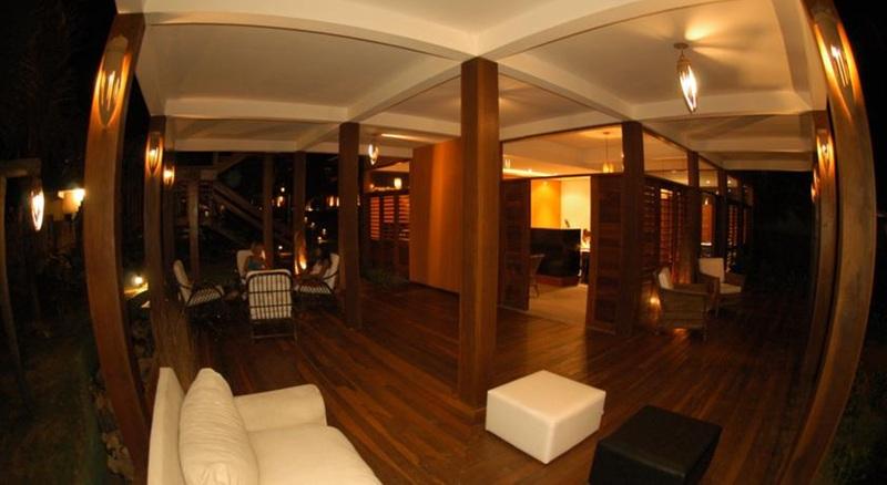 image-housing-carousel