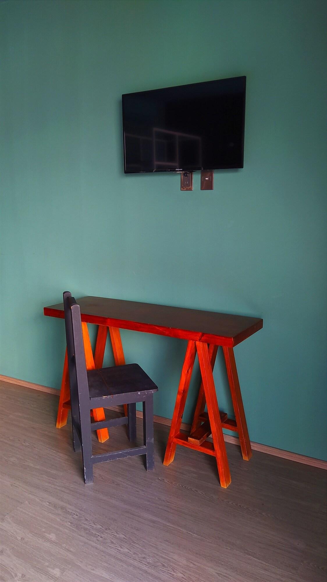 image-housing-carousel