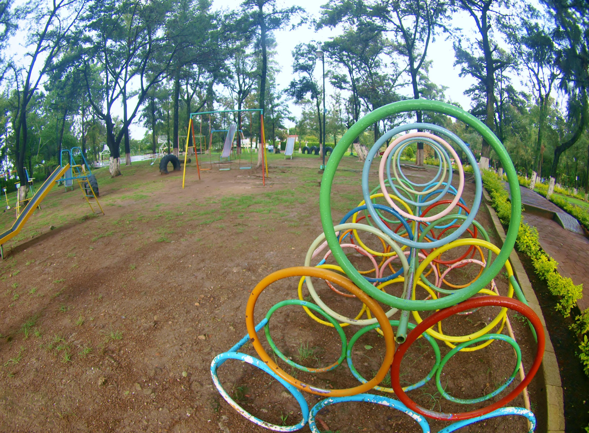 image-housing-carousel