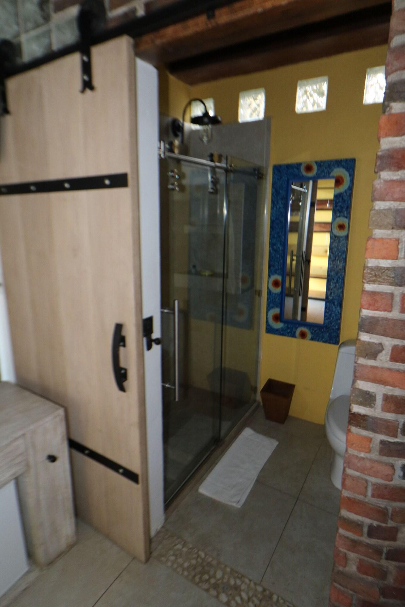 image-housing-carousel