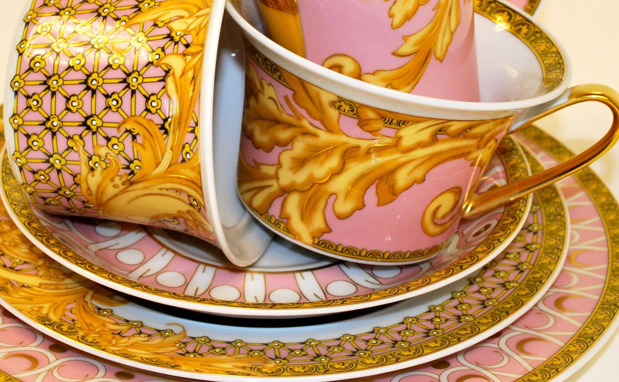 image-housing-carousel