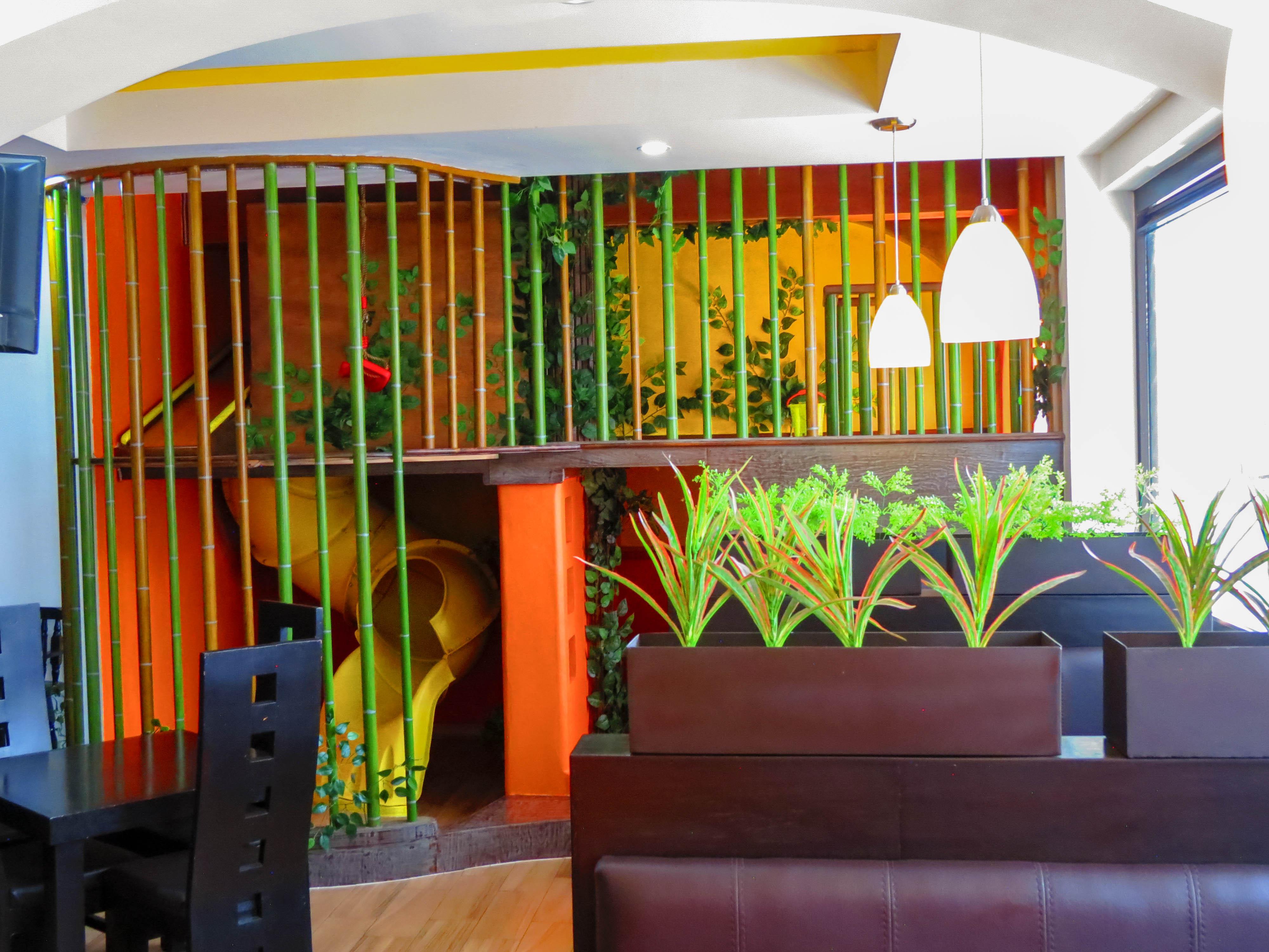 image-housing-carousel