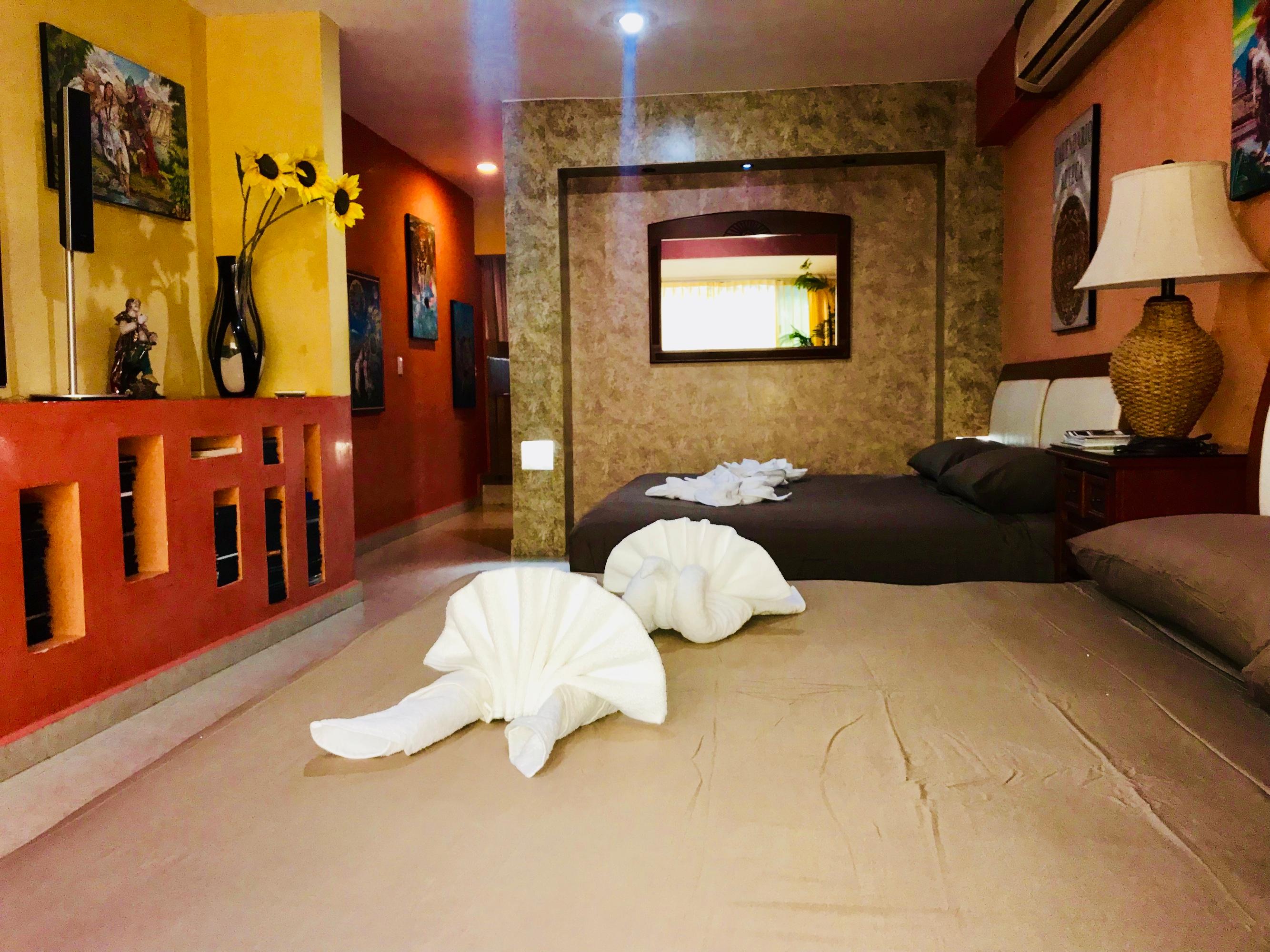 image-housing-carousel
