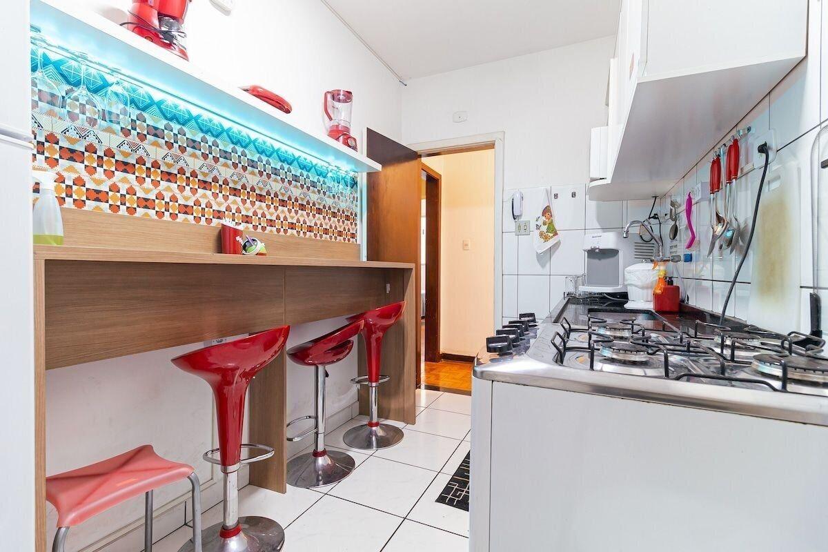 image-housing-carousel