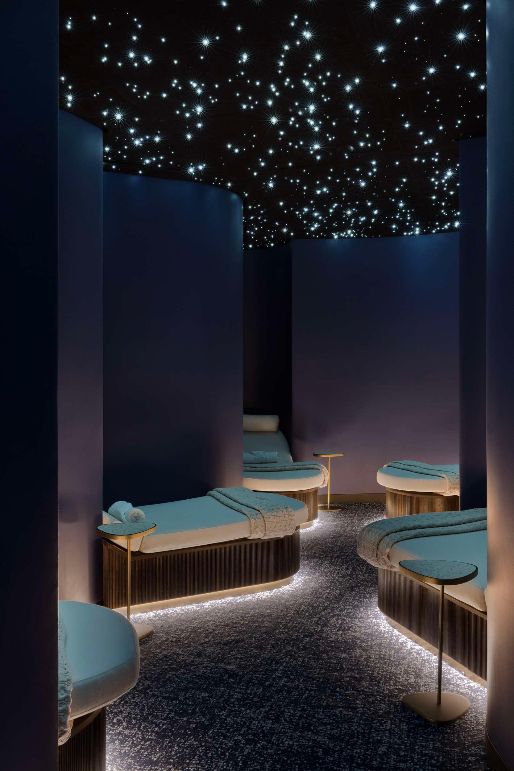 image-housing-carousel
