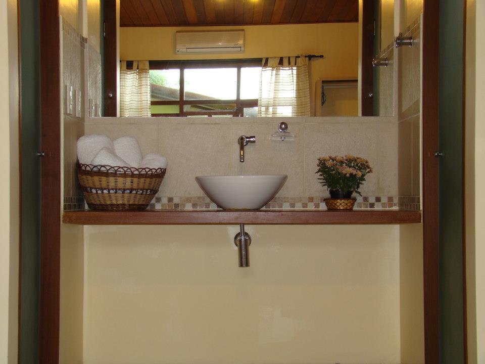 image-housing-carousel