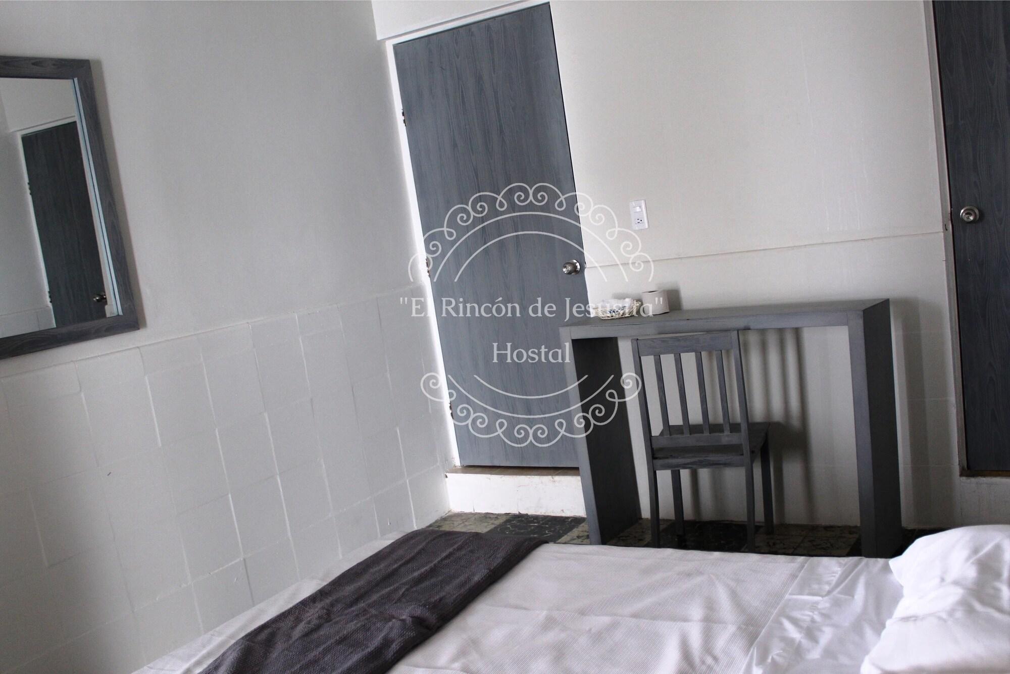 image-housing-carousel