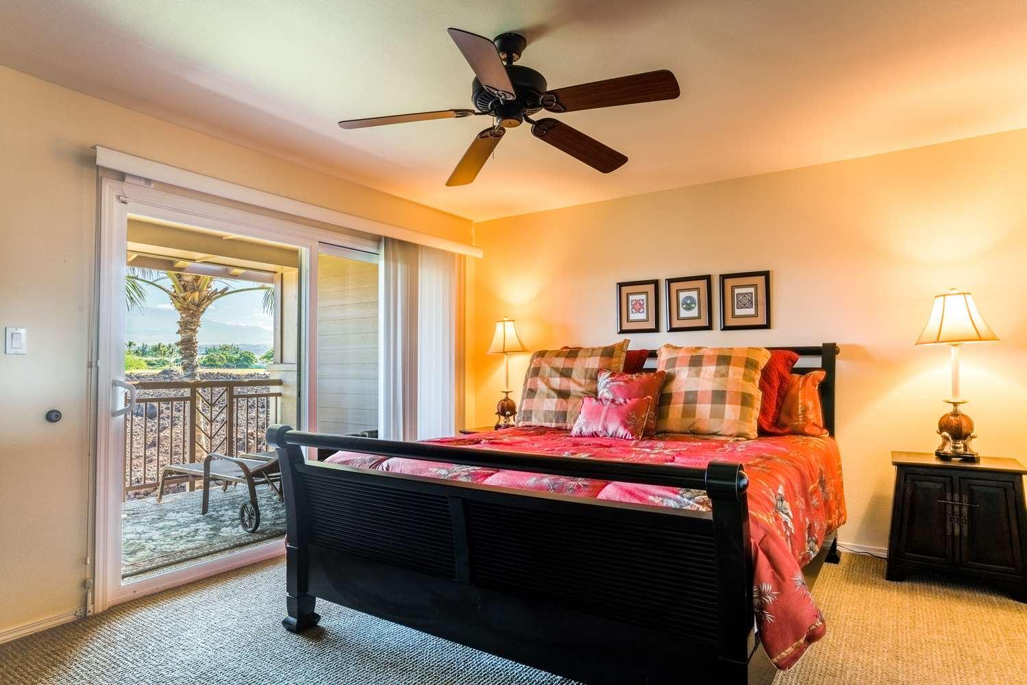 image-housing-carousel