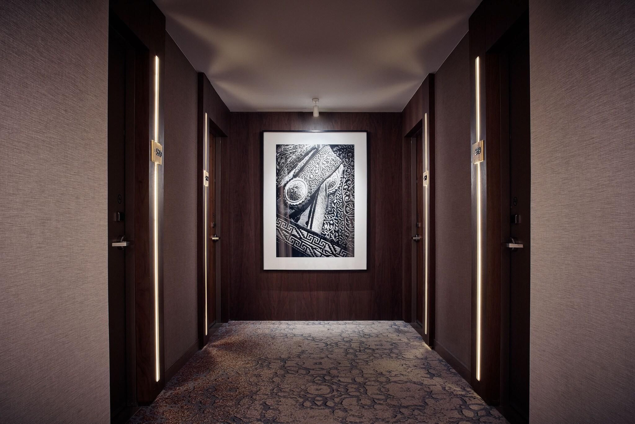 image-housing-carousel