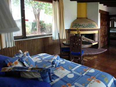 image-housing-carousel