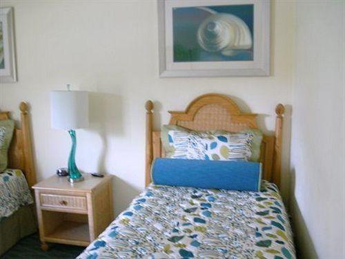 image-housing-carousel