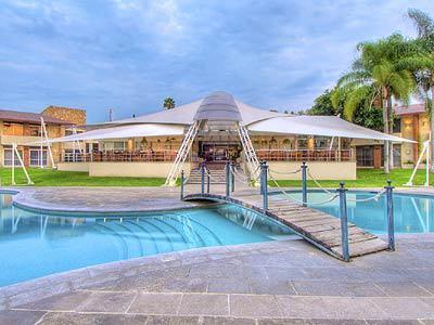image-housing-carousel