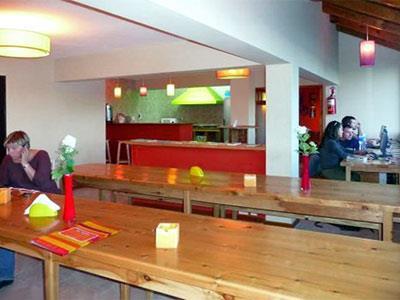 image-housing-carousel