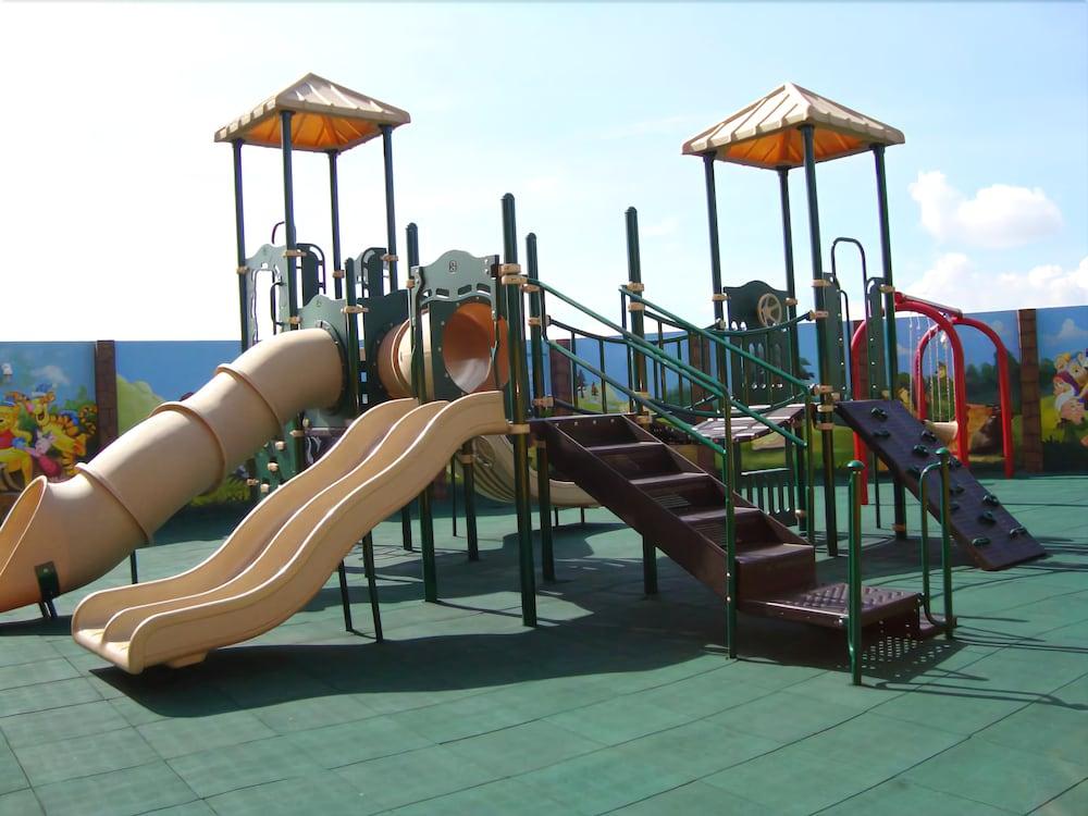 image-housing-carousel