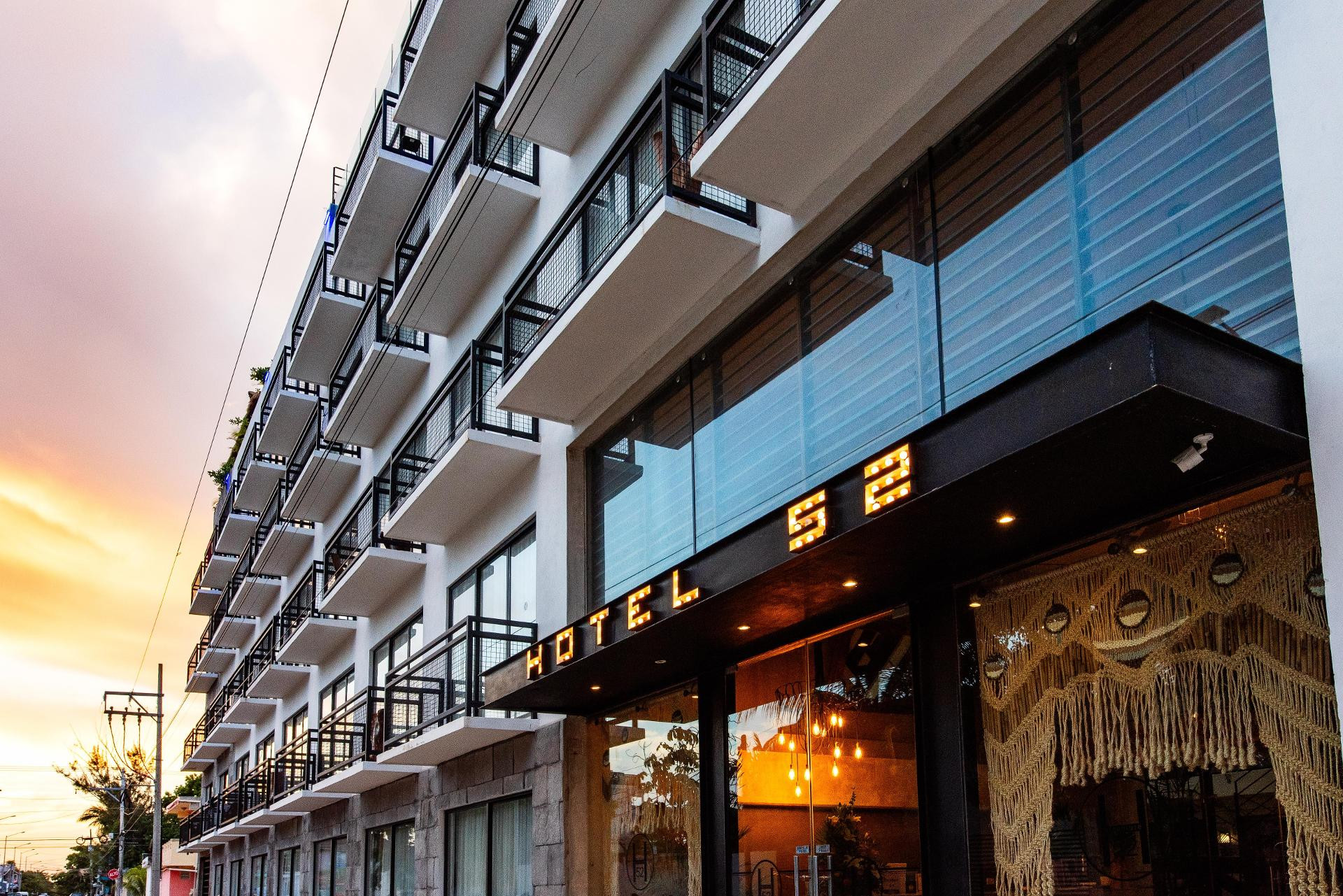 Hotel52
