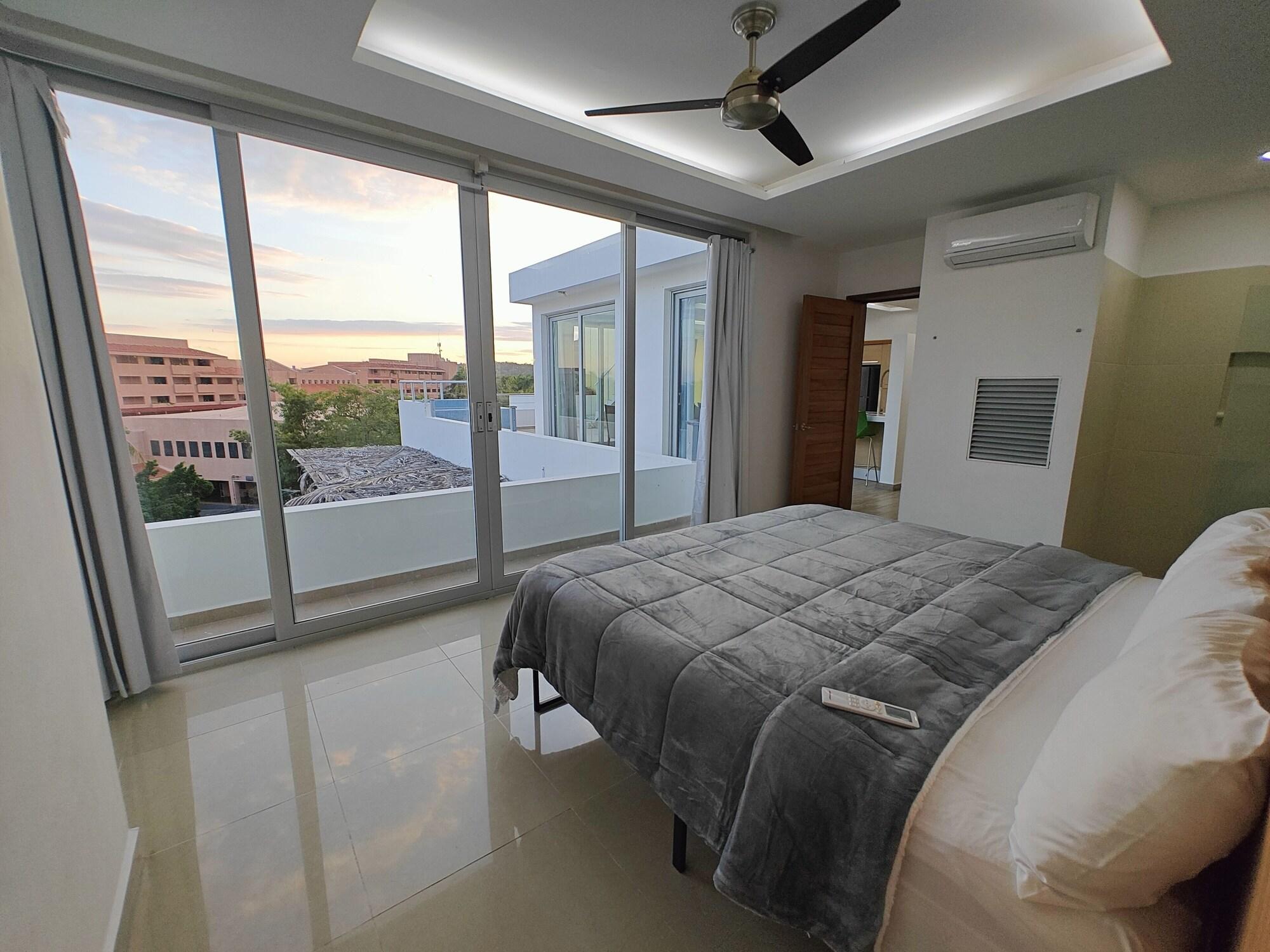 image-housing-carousel
