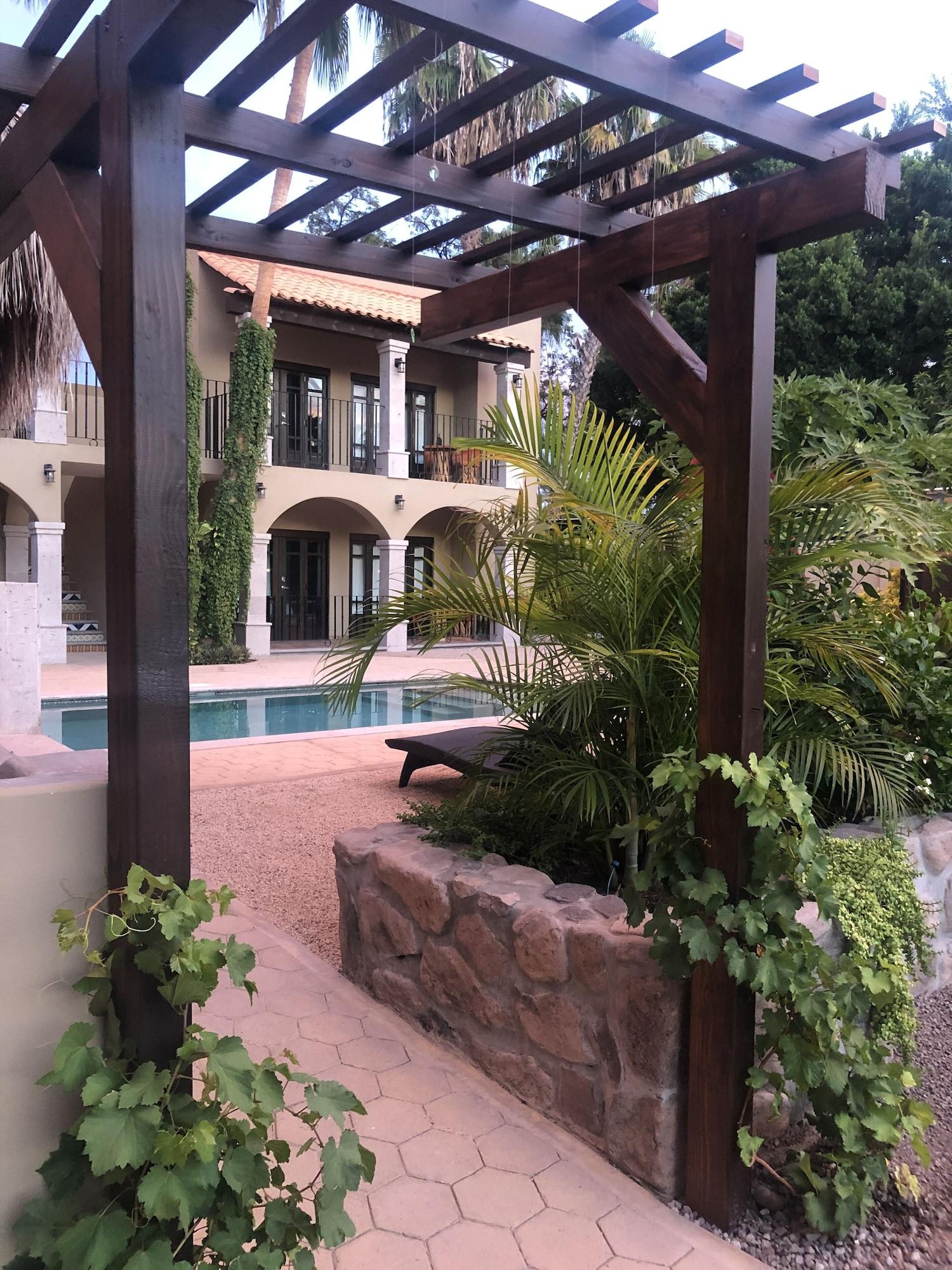 image-housing-carousel