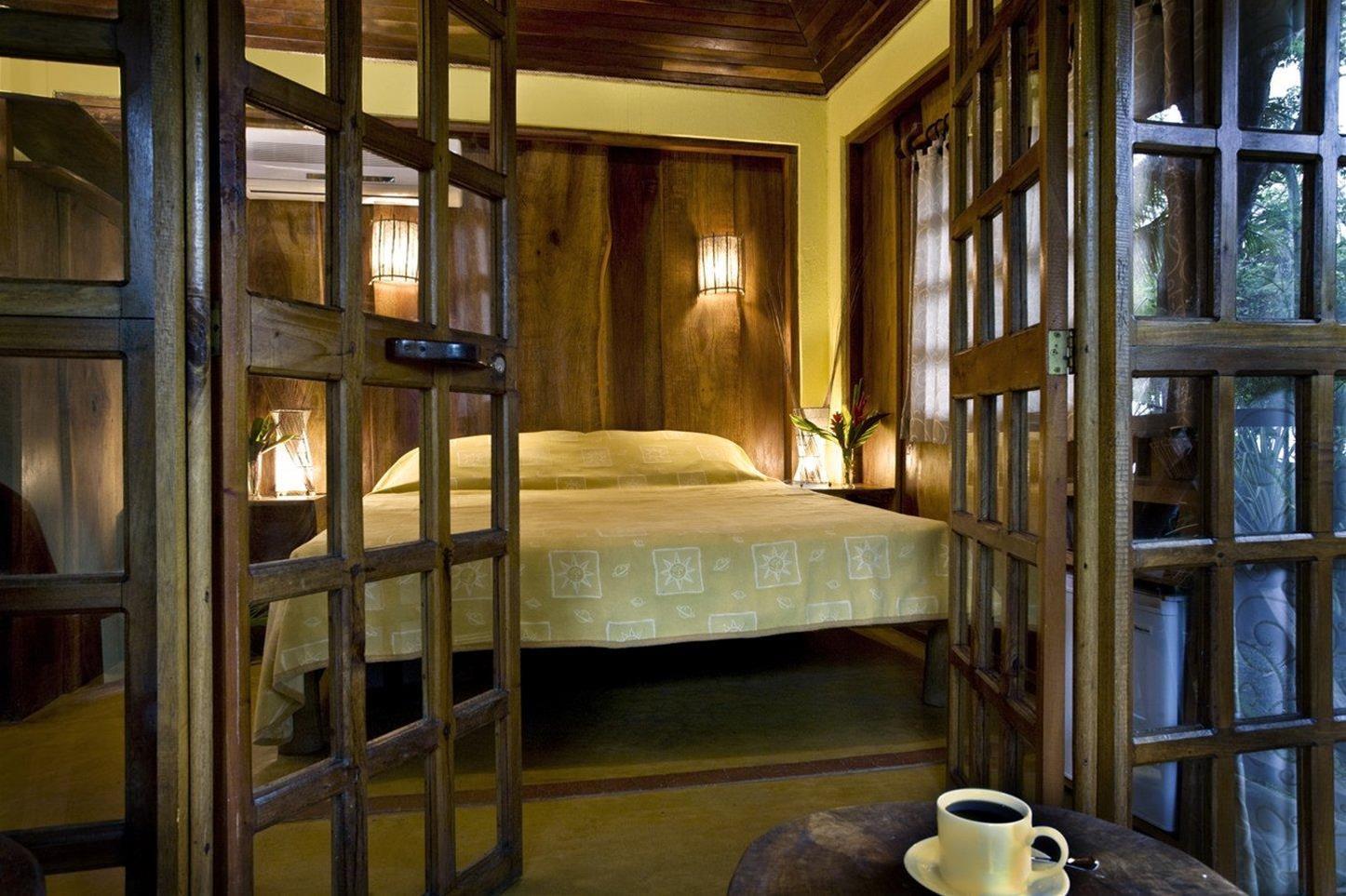 image-housing-carousel