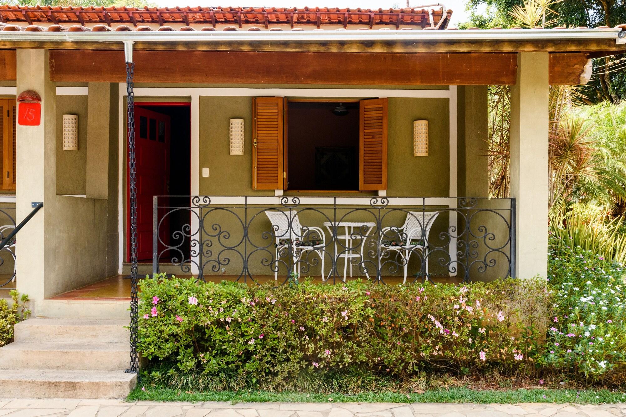 image-housing-carousel