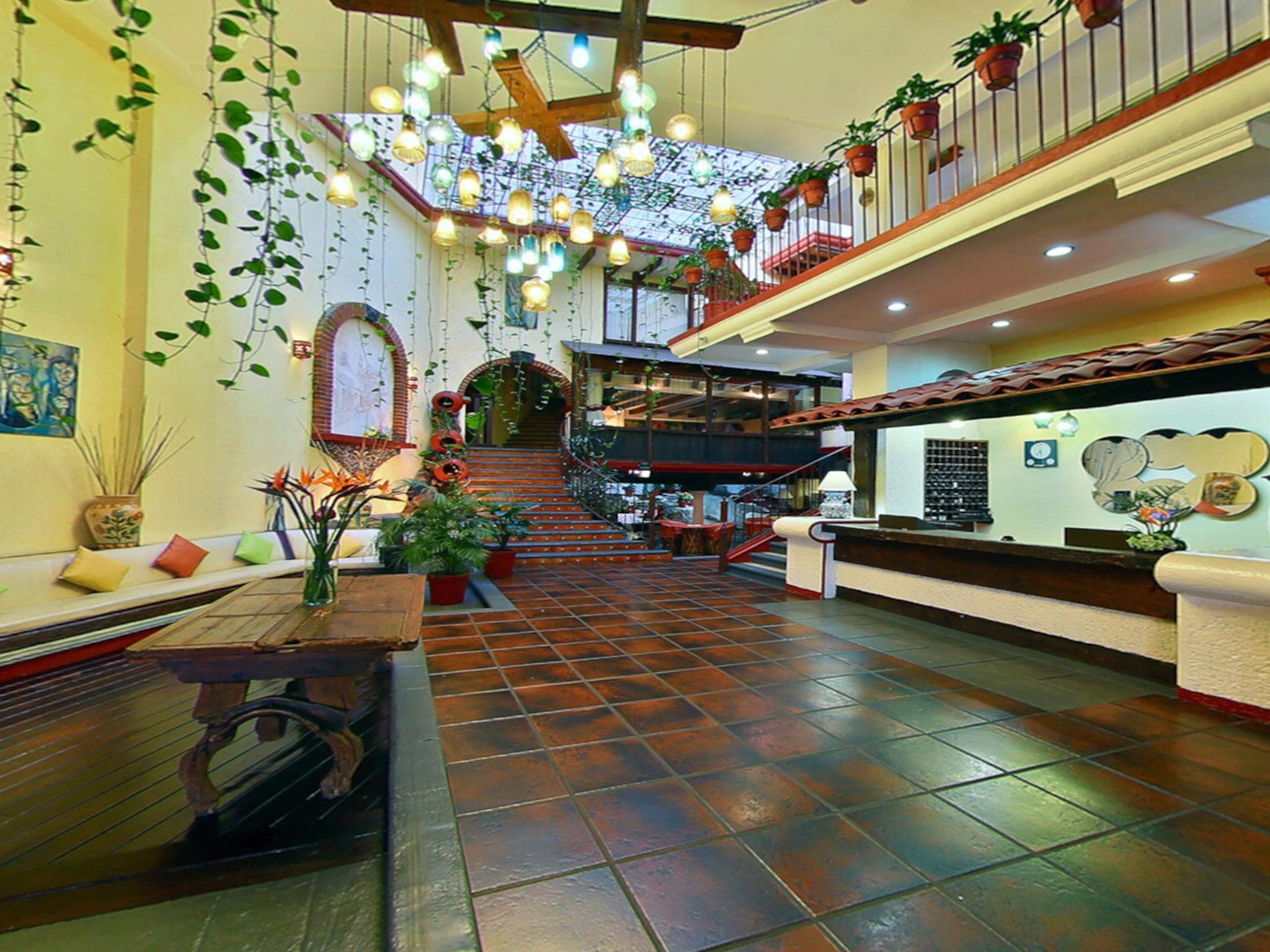 image-housing-carousel