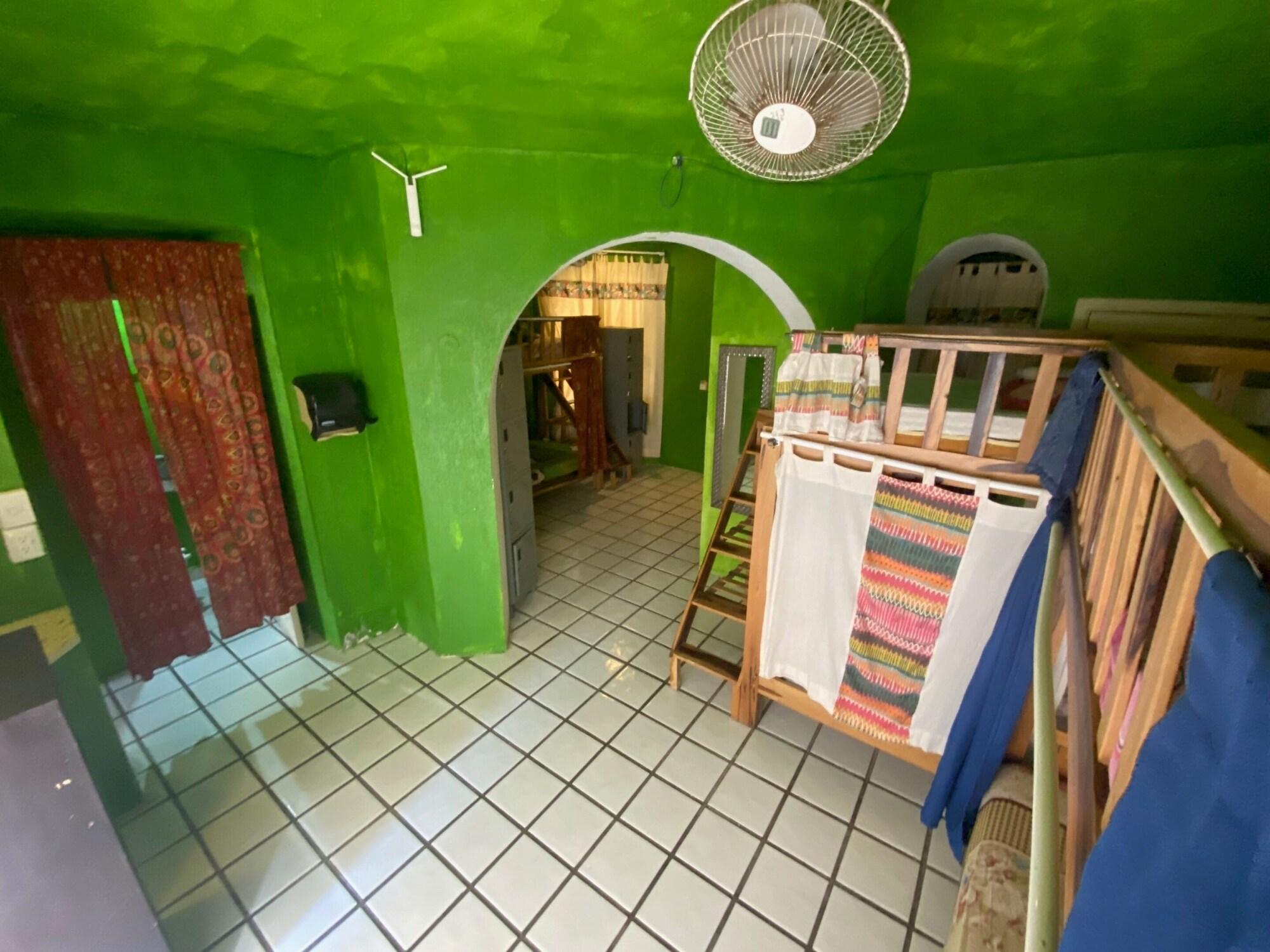 image-housing-carousel
