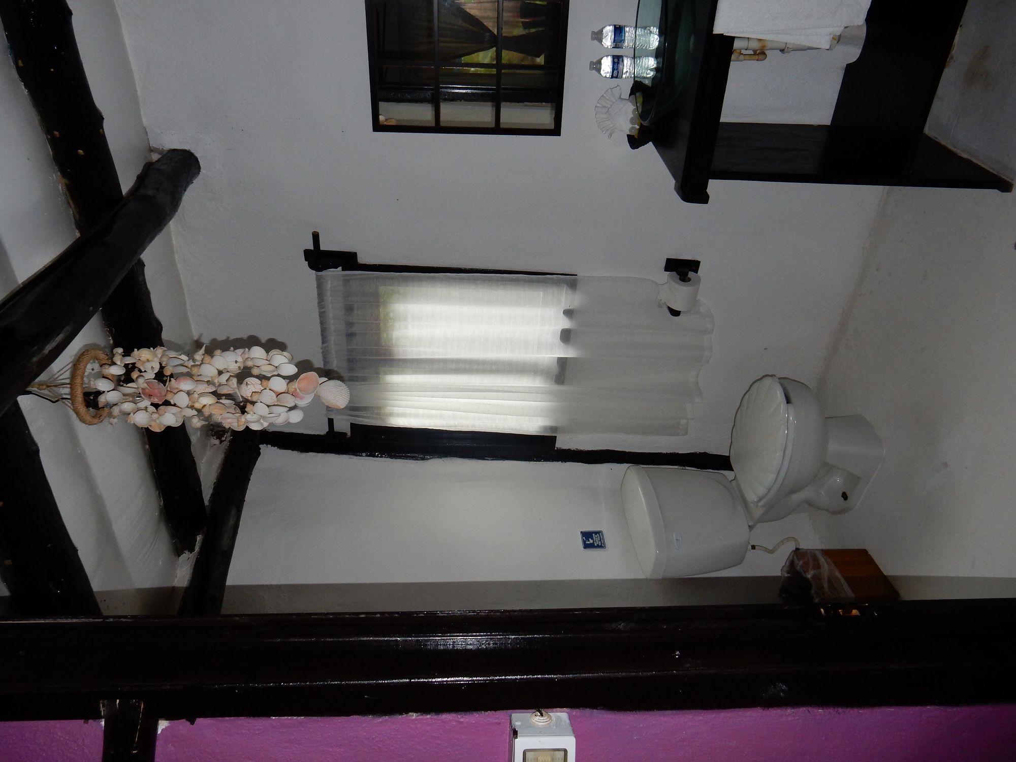 image-housing-carousel
