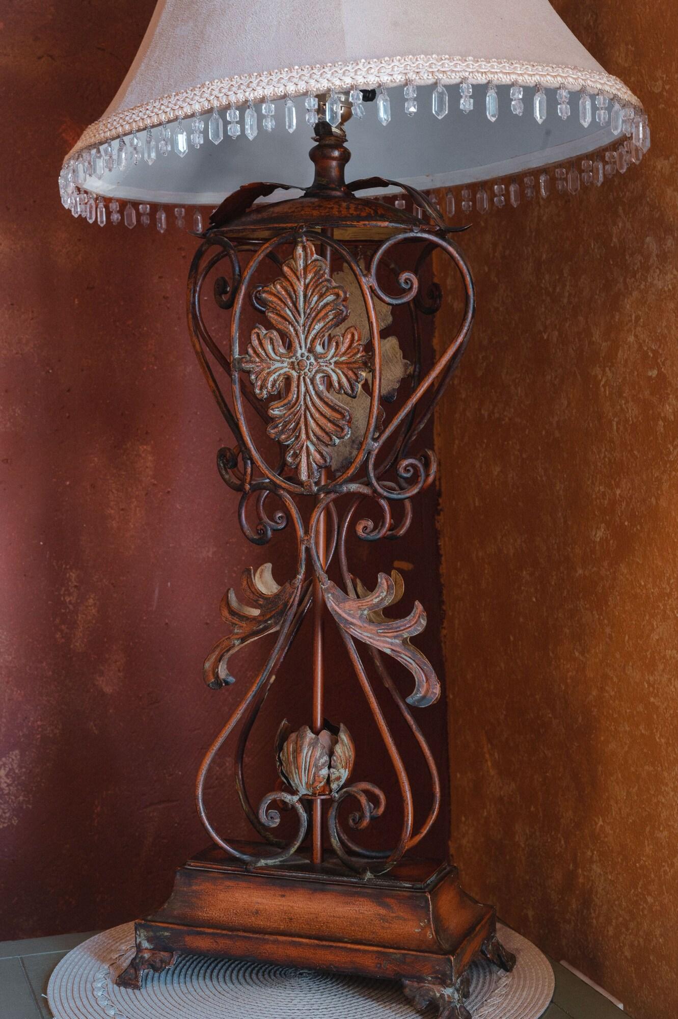 image-housing-carousel