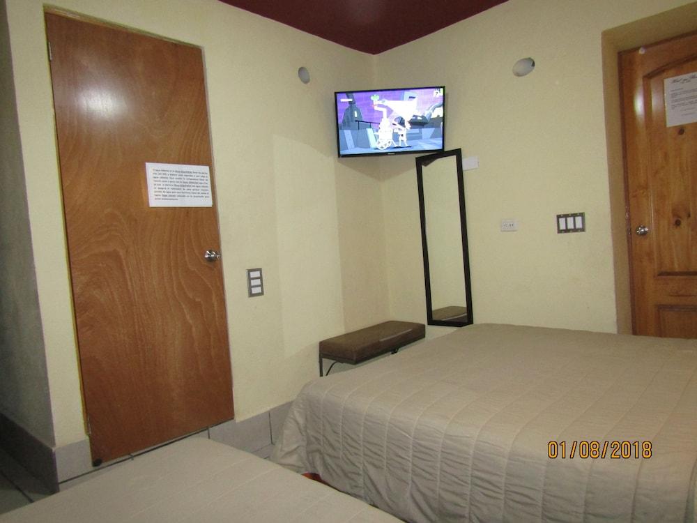 image-housing-carousel